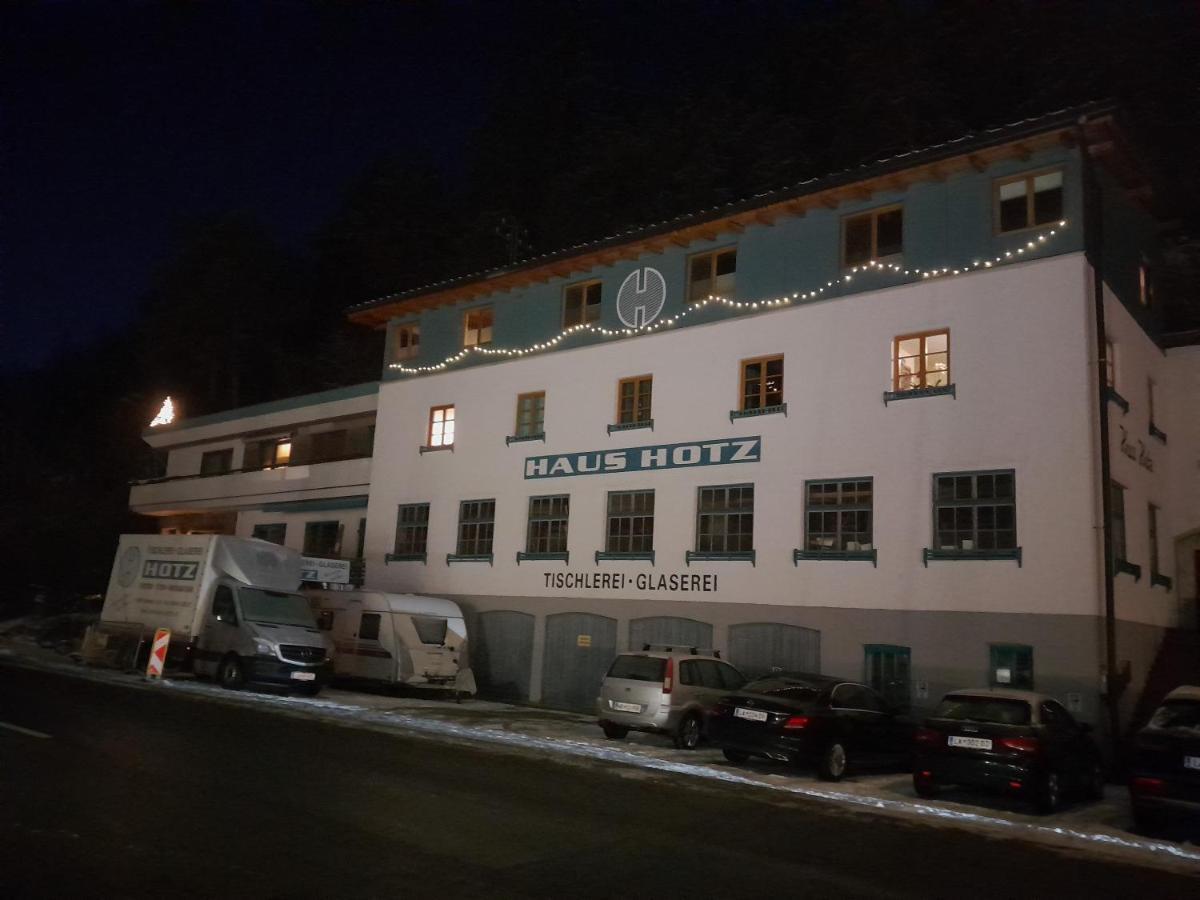 Haus Hotz Apart Talblick Grins Exterior photo